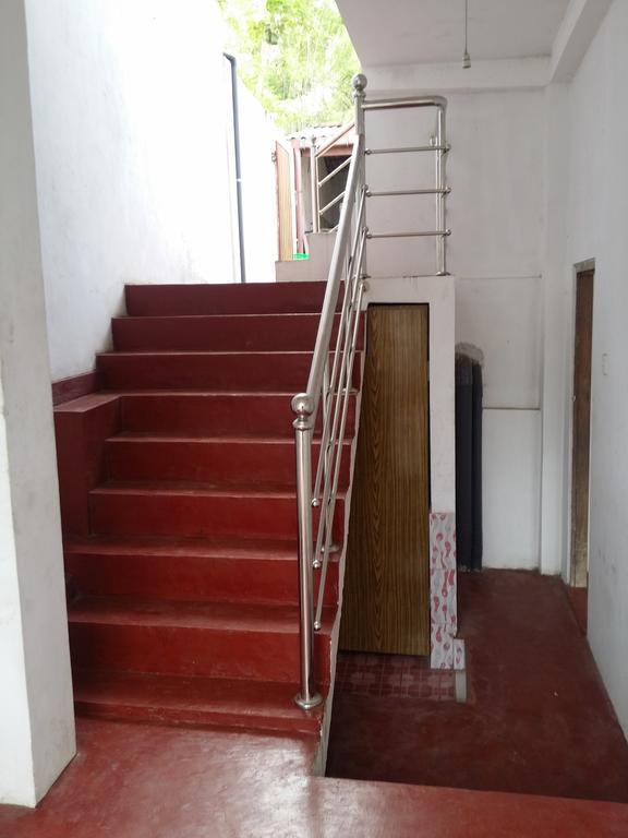 Heaven Star Rest Bed & Breakfast Mirissa Bagian luar foto
